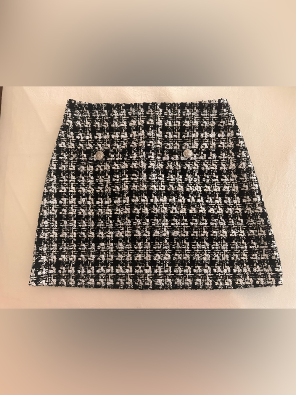 H&M Houndstooth Plaid Skirt size 4